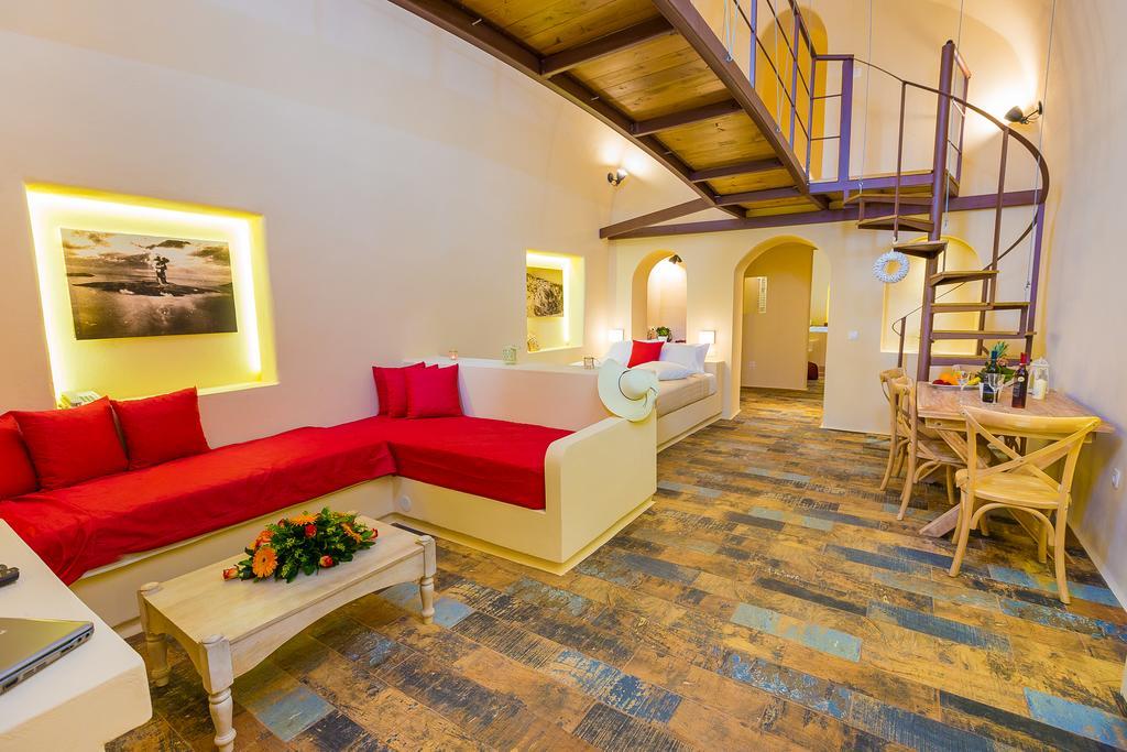 Alma Libre Suites Фира Екстериор снимка