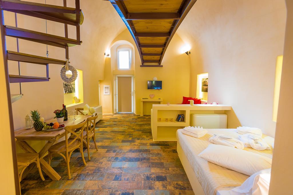 Alma Libre Suites Фира Екстериор снимка